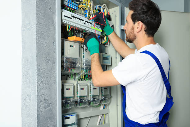 Best Licensed Electrician  in Sutton, NE